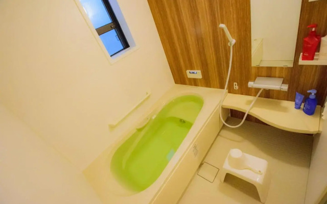 Spacious & Modern Inn Megumi-an Nishijin
