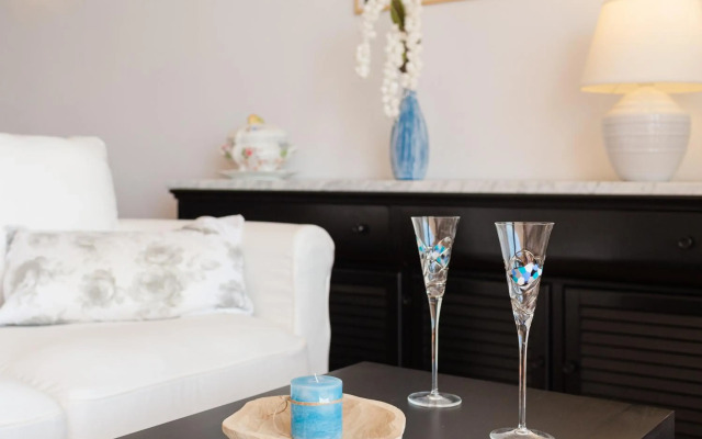 Sea view Balcony apartment