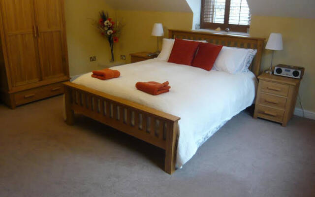 Oaklands Manor B & B