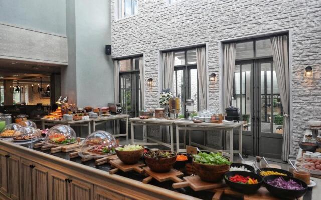 Thames Valley Khao Yai