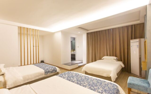Zhangjiajie Heyday Hotel