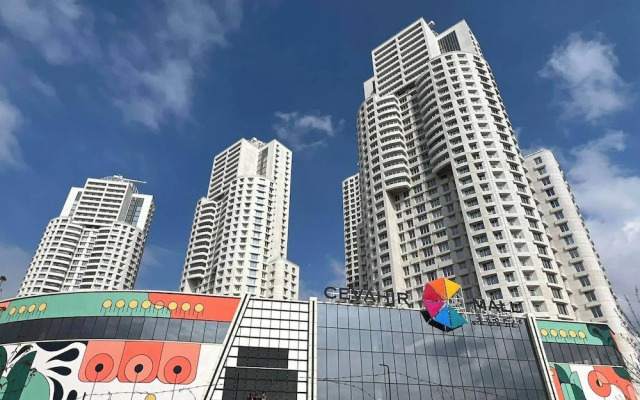 Luxury two Bedroom Condo & Pool, 3rd Floor