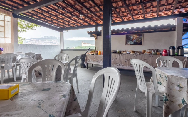 OYO Hospedaria Mineira