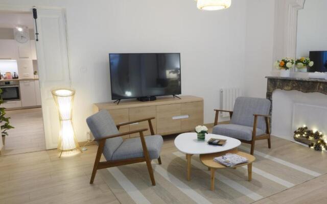 Arles Getaway - La Suite Arlésienne