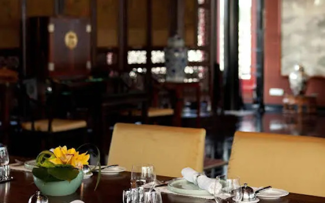 Lv Garden Huanghuali Art Galery Beijing Hotel