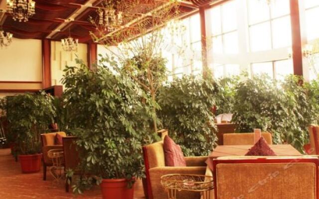 Meilin International Hotel