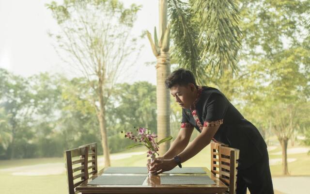 Puri KIIC Golf View Hotel