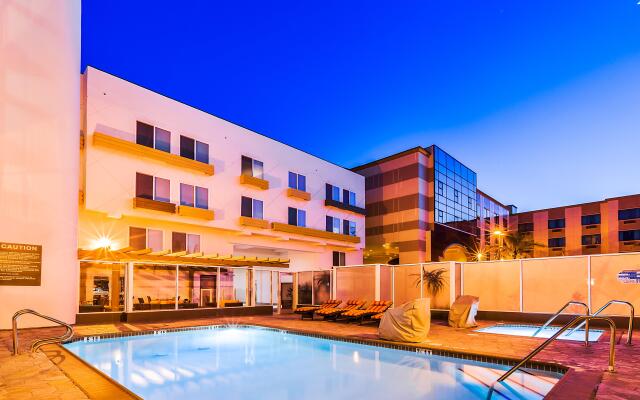 Hotel Indigo Anaheim by IHG