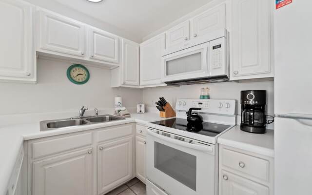 Grand Caribbean West 205