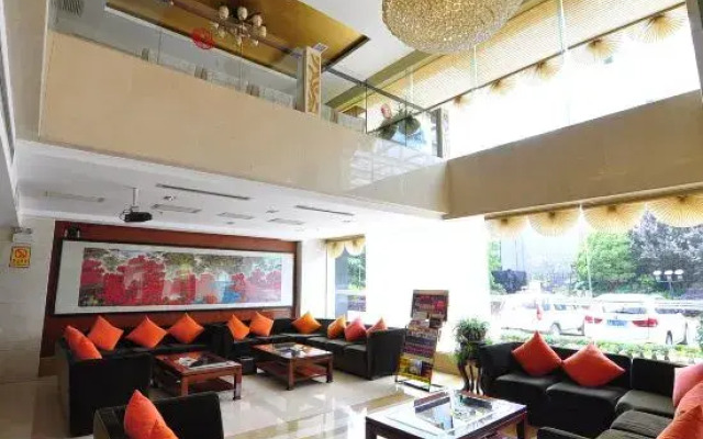 Qujing Yishi Yihe Hotel (Cuifeng Road, Qilin District)