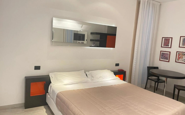 Blue Shades Aparthotel