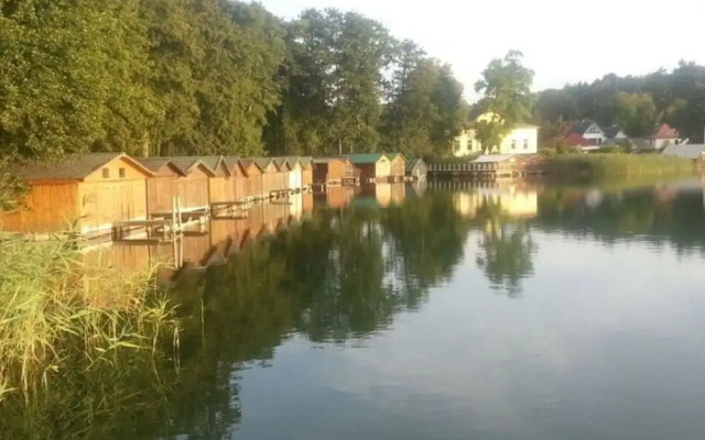 Wide Luzin Modern Retreat