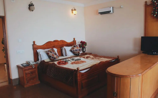 Hotel Asian Plaza Mcleodganj