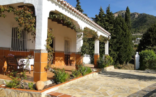 Villa Piedra Blanca