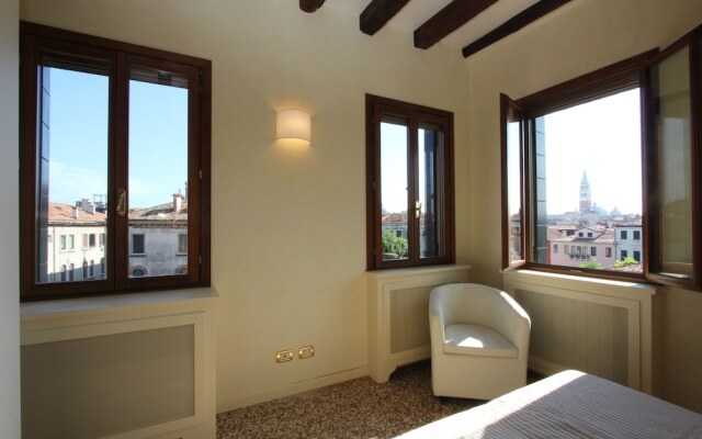 City Apartments - Tintoretto