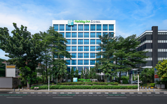 Отель Holiday Inn Express Jakarta Menteng
