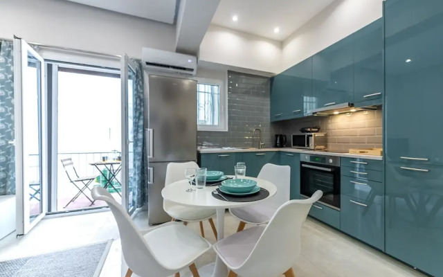 Phaedrus Living: City Center Luxury Flat Iofontos