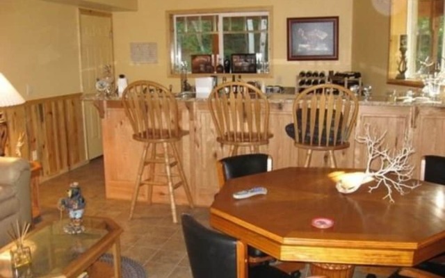 Aspen Hollow Bed & Breakfast