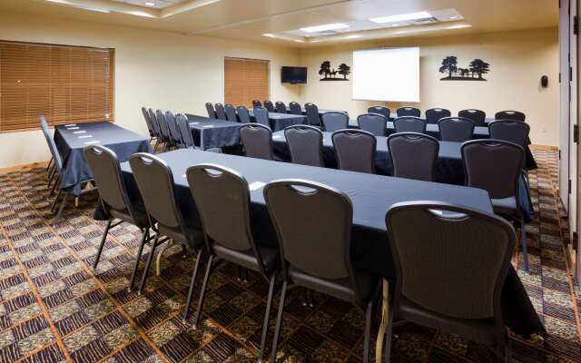 AmericInn by Wyndham Fargo Medical Center