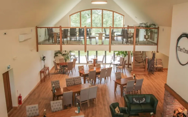 Oak Lodge