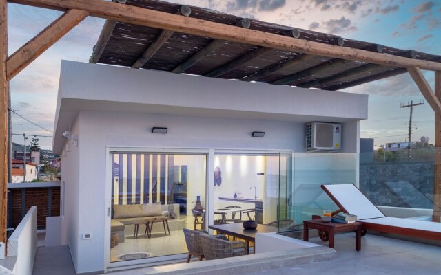 Wave Suite By the Sea