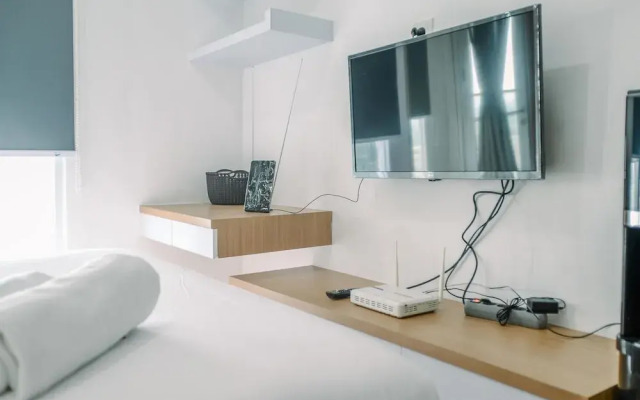 Stunning And Comfy Studio Amazana Serpong Apartment