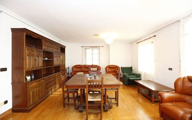 Hostal Ansonea