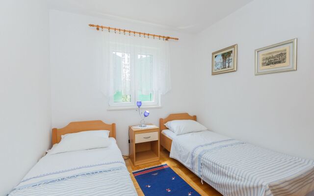Holiday house Sanda - with pool : Mirca, Island Brac