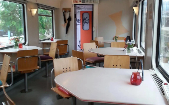 Train Lodge Amsterdam - Hostel