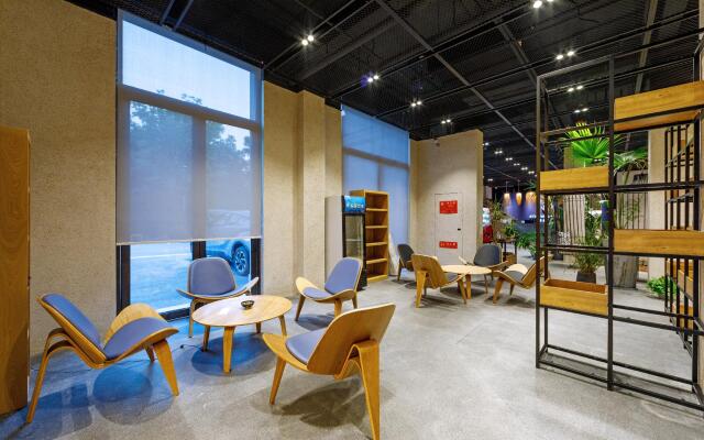 Starway Hotel Anji Avenue