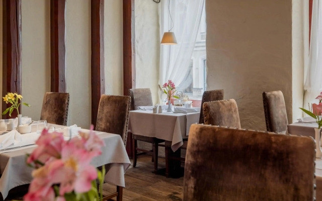 Rixwell Collection Savoy Boutique Hotel