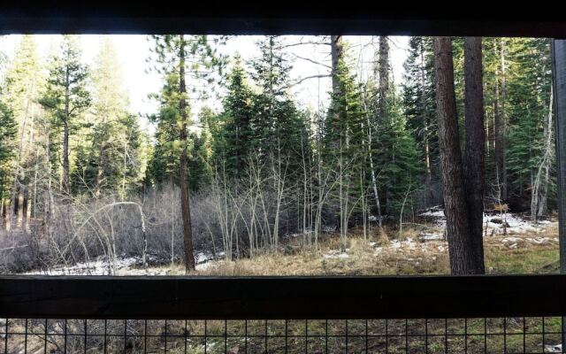 3048 Aspen Grove