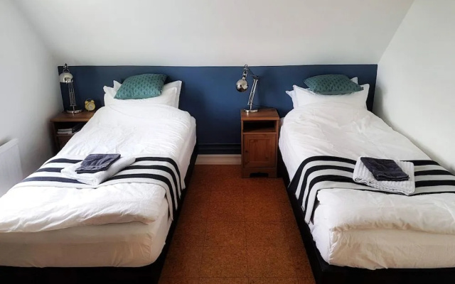 Refurinn Reykjavik Guesthouse - Hostel