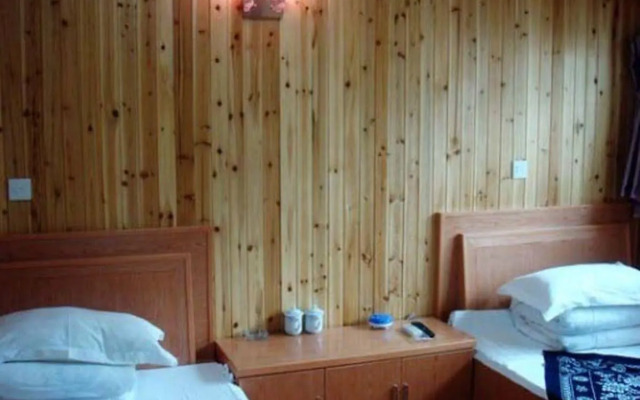 Wuzhen Zhenshui Gelou Inn