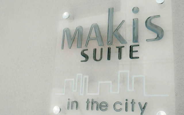 Makis Suite in the city