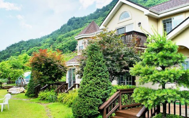 Pyeongchang Hollow Hill Pension