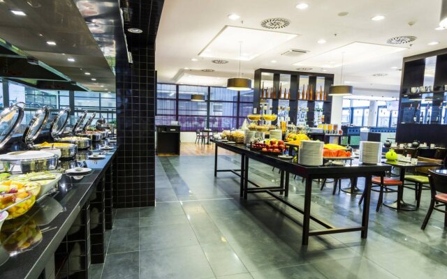 Courtyard by Marriott Prague Airport