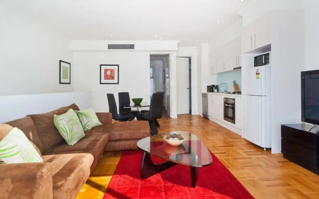 Caulfield Executive Apartment
