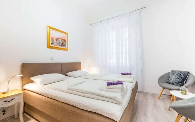 Old Town Finest - Two-bedroom Apartment - Lucarica 4 Street