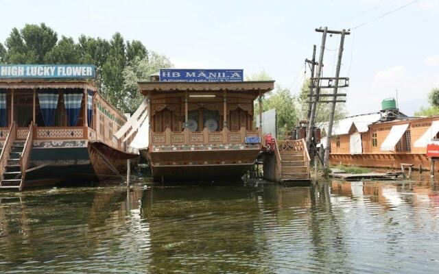 Manila Groups of Houseboats