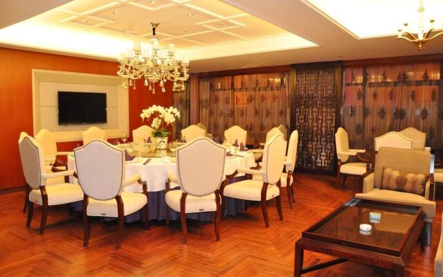 Tongling Pujing Hotel