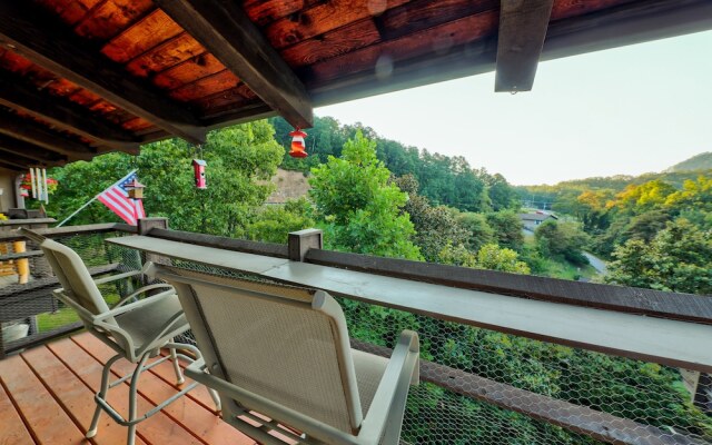 Relaxing Mountain Wynnes