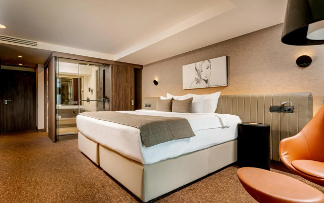 Kronwell Brasov Hotel