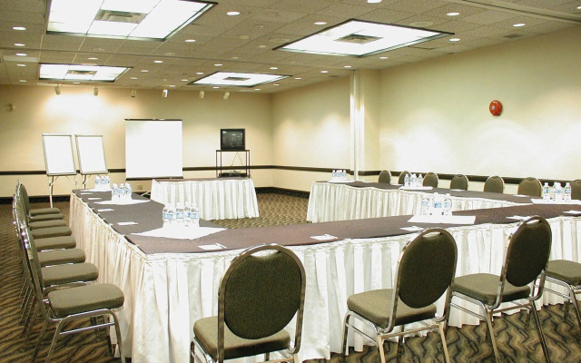 Best Western Plus Cambridge Hotel