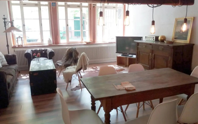 Historischer Adelshof am Marktplatz, Atelier 70 m²