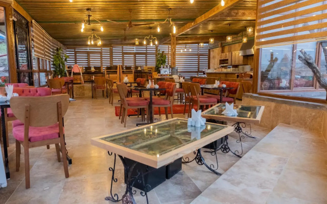 Grand Elite Cave Suites