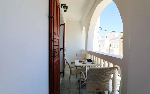 Finikas Hotel