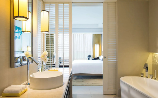Renaissance Sanya Haitang Bay Resort