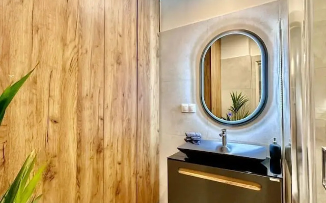 O&O GROUP -Classy Urban Haven Near Psyri
