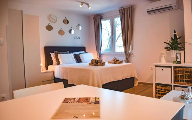 Studio Apartments Anija